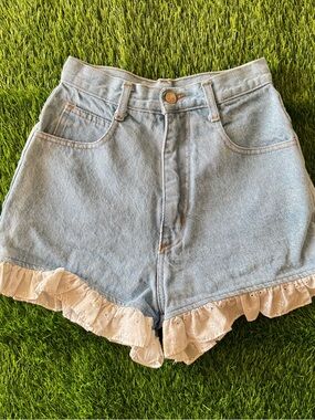 90’s Ruffle-Trim High Waisted Denim Shorts